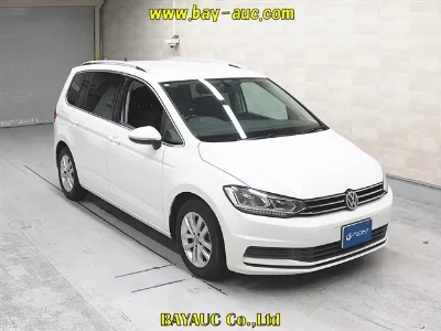 VOLKSWAGEN GOLF TOURAN