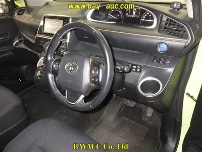 TOYOTA SIENTA