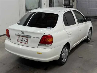 TOYOTA PLATZ