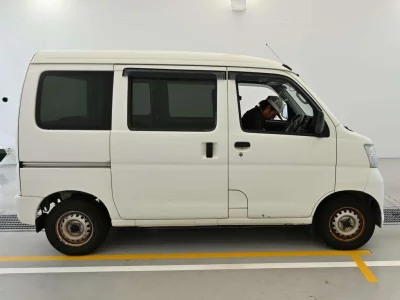 DAIHATSU HIJET VAN