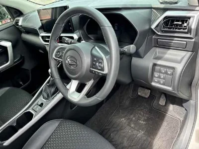 DAIHATSU ROCKY