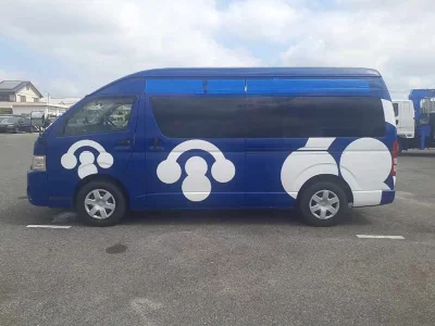 TOYOTA HIACE