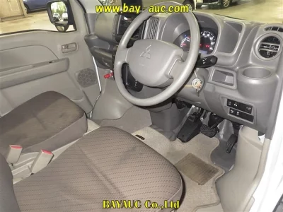 MITSUBISHI MINICAB