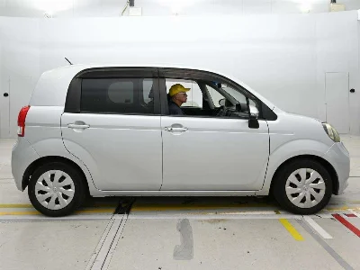 TOYOTA PORTE