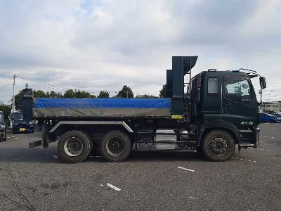 ISUZU GIGA