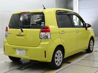 TOYOTA SPADE