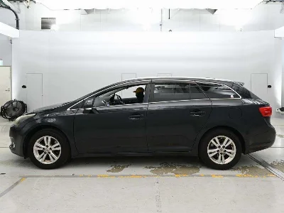 TOYOTA AVENSIS WAGON