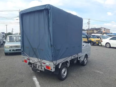 NISSAN CLIPPER TRUCK