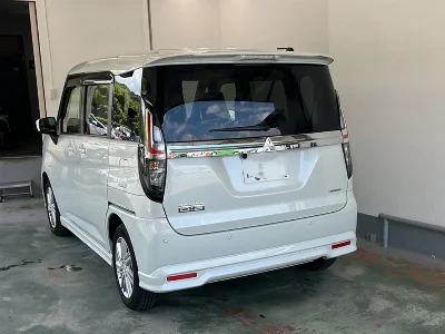 MITSUBISHI DELICA D2