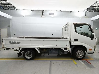 TOYOTA DYNA
