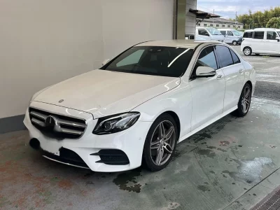MERCEDES BENZ E CLASS