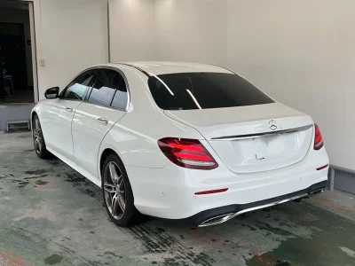 MERCEDES BENZ E CLASS