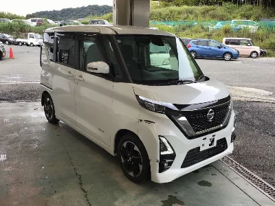 NISSAN ROOX
