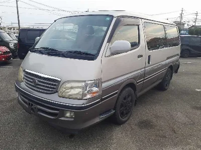 TOYOTA HIACE