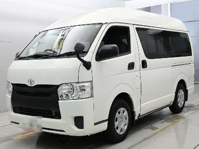 TOYOTA REGIUS VAN