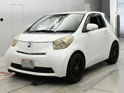 TOYOTA IQ