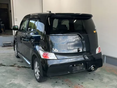 TOYOTA BB