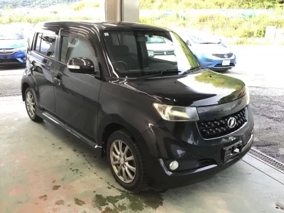 TOYOTA BB