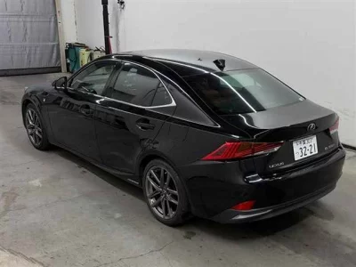 LEXUS IS