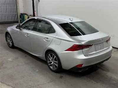 LEXUS IS