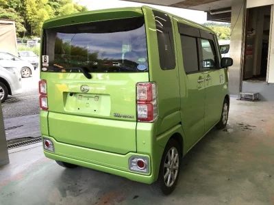 DAIHATSU WAKE