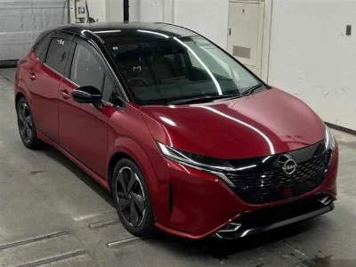 NISSAN AURA
