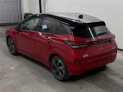 NISSAN AURA