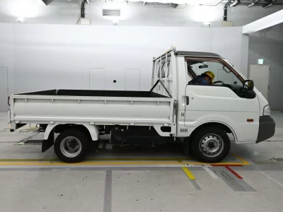 Nissan Vanette Truck