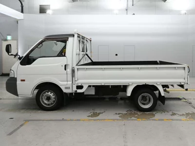 Nissan Vanette Truck