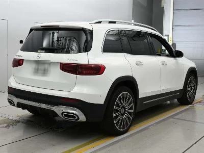 MERCEDES BENZ GLB