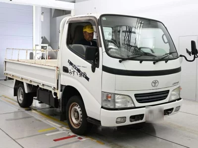 TOYOTA DYNA