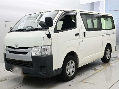 TOYOTA REGIUS VAN