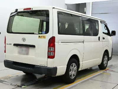 TOYOTA REGIUS VAN