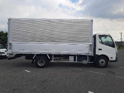 TOYOTA DYNA