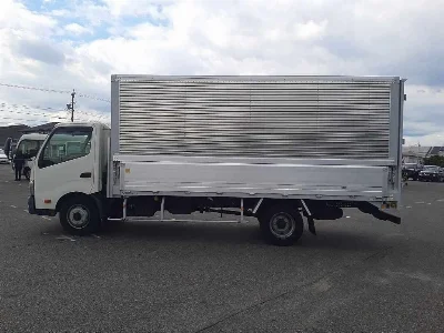 TOYOTA DYNA
