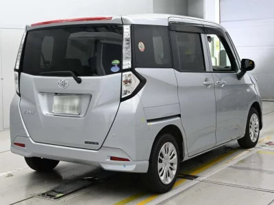 TOYOTA TANK