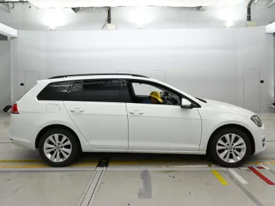 VOLKSWAGEN GOLF VARIANT