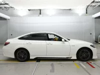 Toyota CROWN HYBRID