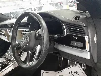 Цена авто Audi Q8 с аукционов Японии, номер кузова F1DCBA, пробег 26 000, оценка 3