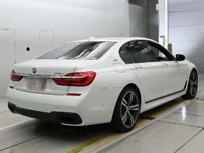 BMW 7 SERIES