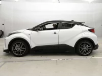 Цена авто Toyota C-HR с аукционов Японии, номер кузова NGX10, пробег 16 000, оценка 1