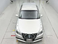 Toyota CROWN HYBRID