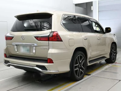 LEXUS LX