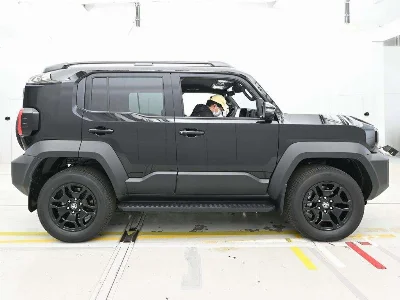 TOYOTA LAND CRUISER FJ