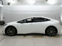 Цена авто Toyota Prius с аукционов Японии, номер кузова MXWH60, пробег 4 000, оценка 11