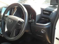 Цена авто Toyota Vellfire с аукционов Японии, номер кузова AGH35W, пробег 60 000, оценка 3