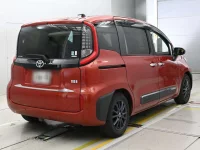 Цена авто Toyota Sienta с аукционов Японии, номер кузова MXPL10G, пробег 24 000, оценка 3