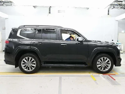 TOYOTA LAND CRUISER