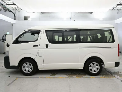 TOYOTA HIACE