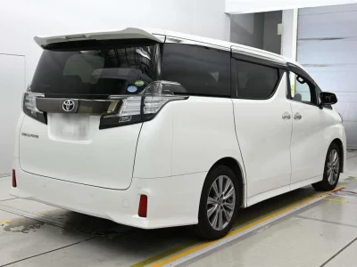 TOYOTA VELLFIRE